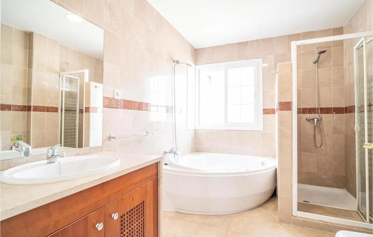 Holiday home Amazing Home In Alhaurin De La Torre With Kitchen